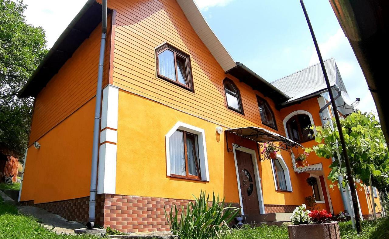 Guest House Karpaty ヤレムチャ エクステリア 写真
