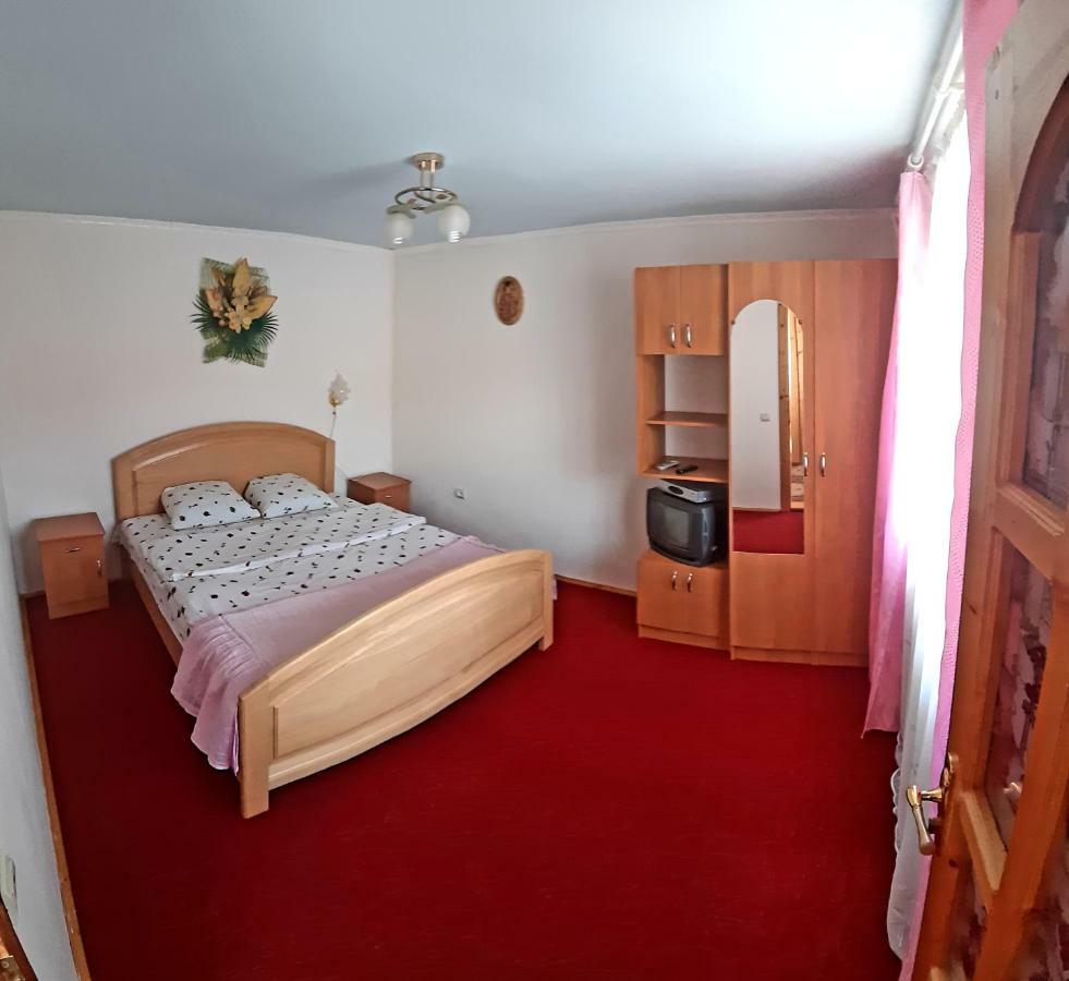 Guest House Karpaty ヤレムチャ エクステリア 写真